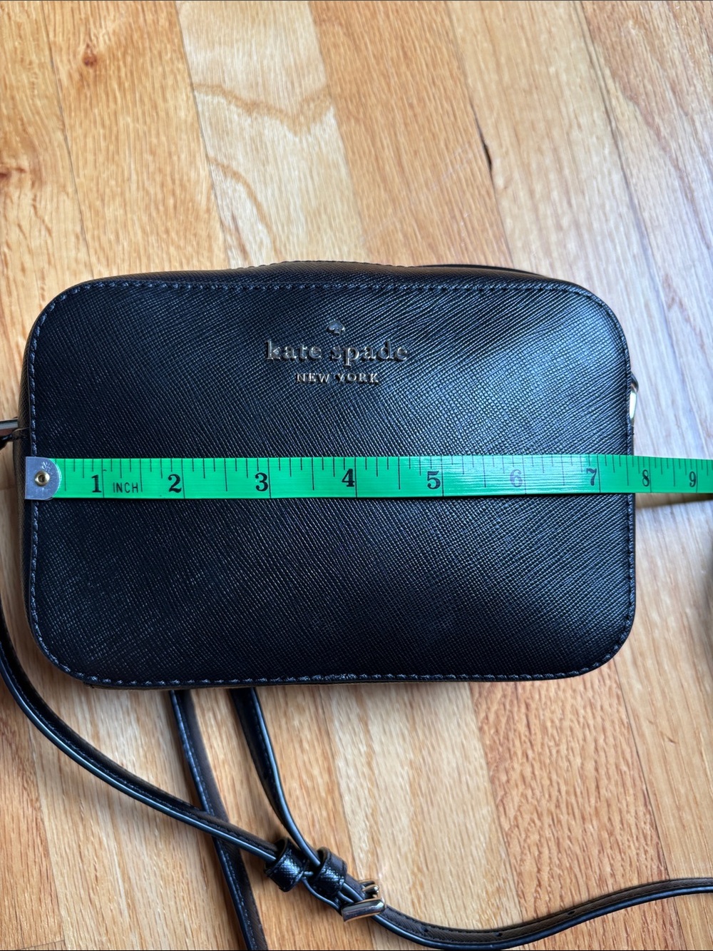 kate spade black leather crossbody camera bag with gold logo - Picture 6 of 8
